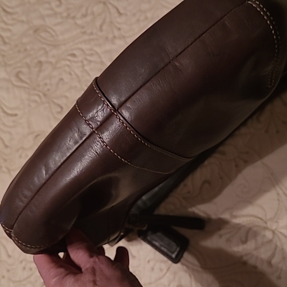 Coach Brown Leather Women's Purse With a Coach Dust Bag - Picture 6 of 9